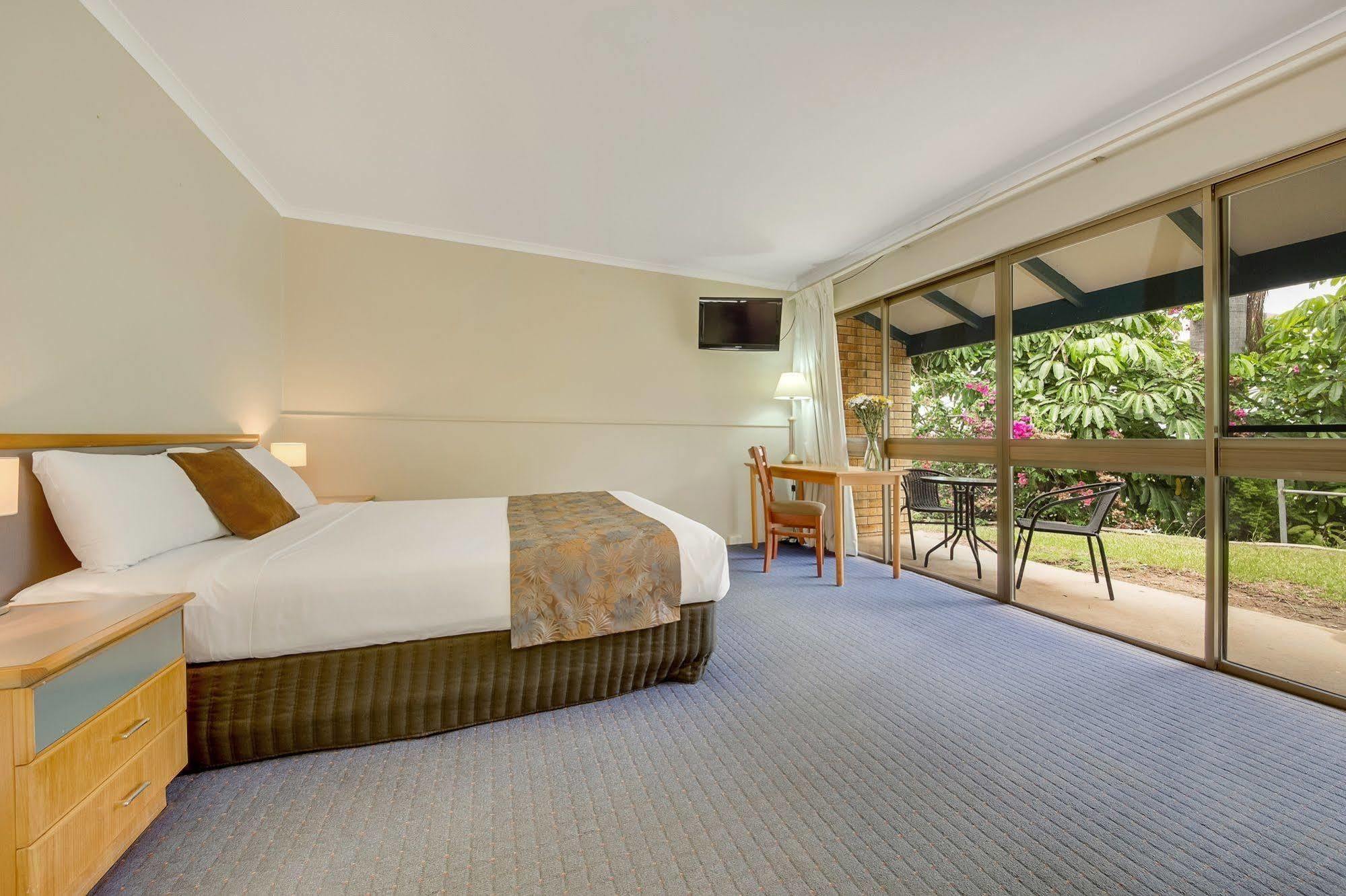 Gladstone Palms Motor Inn Extérieur photo