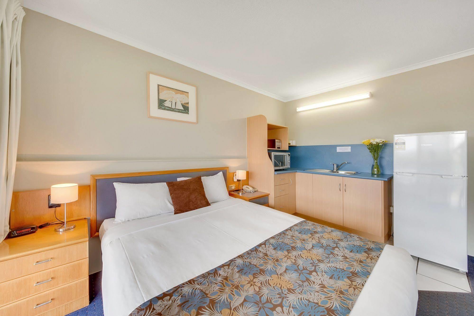 Gladstone Palms Motor Inn Extérieur photo