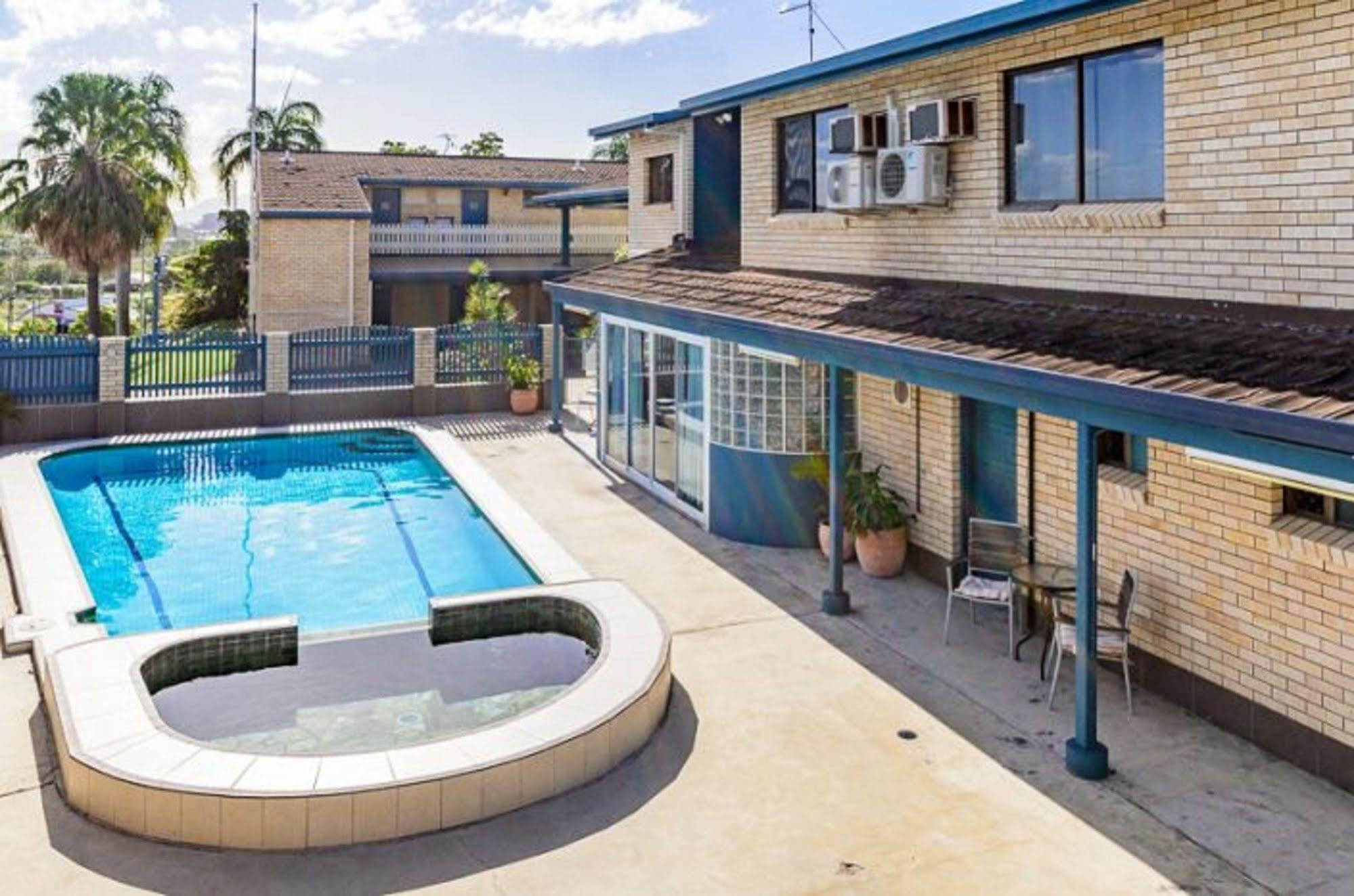 Gladstone Palms Motor Inn Extérieur photo
